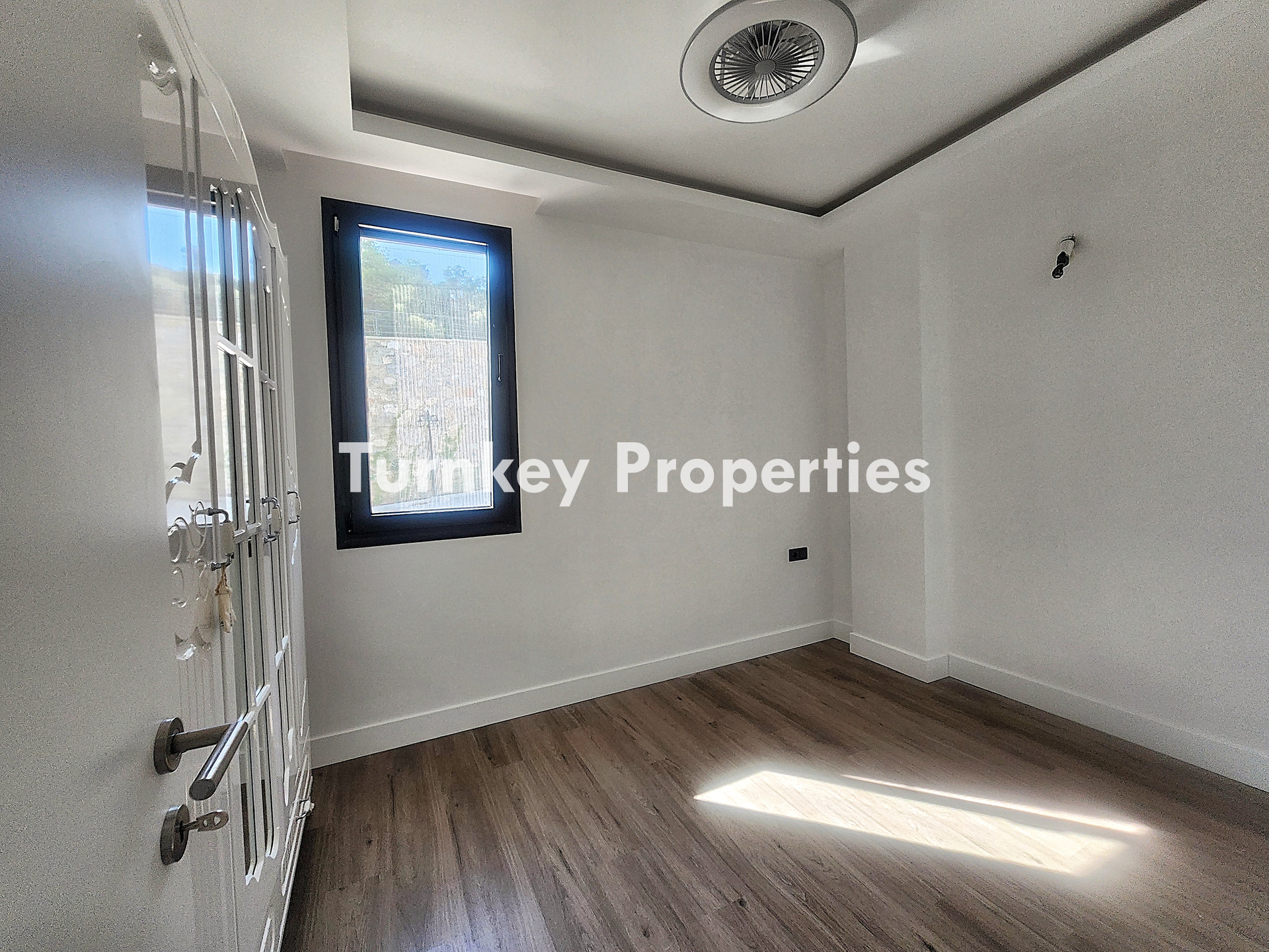 Acropol City Bodrum Merkez Satılık 3+1 Bahçe Katı Havuzlu Daire